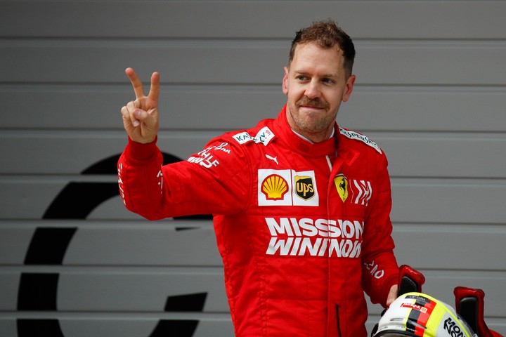 Ďalšie rošády v F1. Perez končí, nahradí ho Vettel?